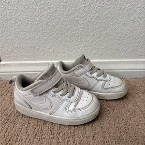 Nike Kids White Velcro Low-Top Sneakers